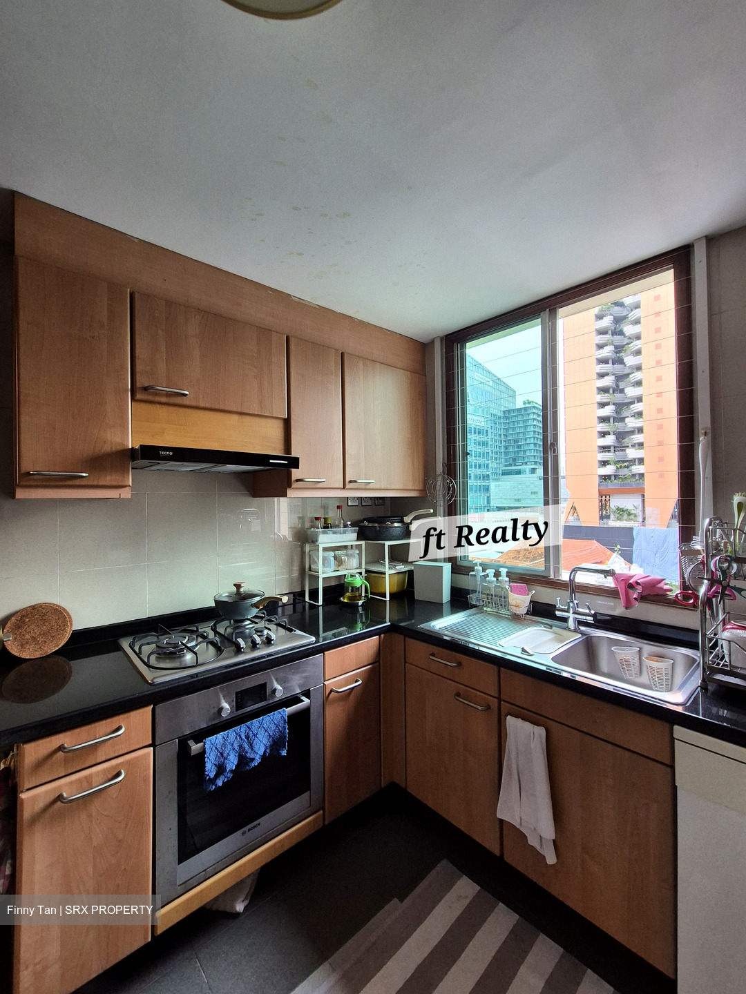 Somerset Road (D9), Condominium #561186831